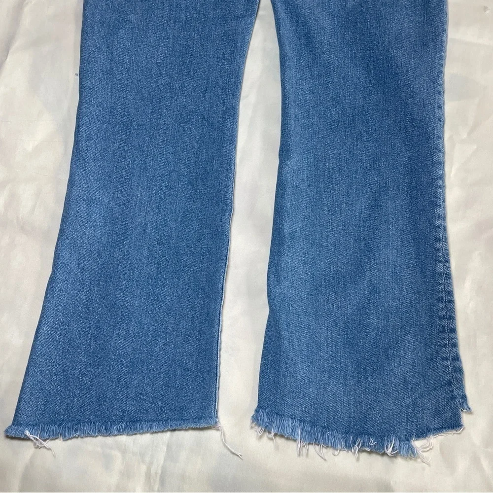 MOTHER- Insider Crop Step Fray Ankle Jeans in Light Wash Shoot to Thrill Size 29